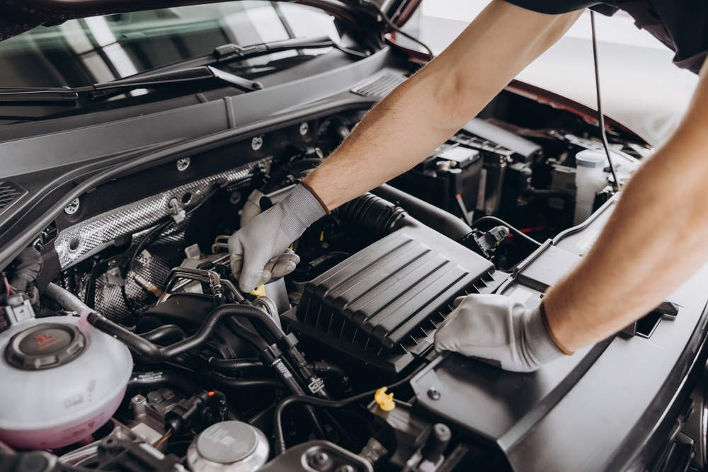 mechanic fixing car