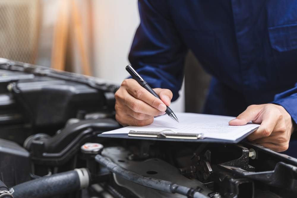 mechanic with check list